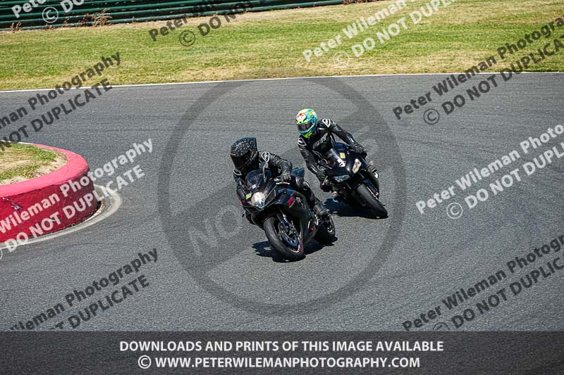 enduro digital images;event digital images;eventdigitalimages;mallory park;mallory park photographs;mallory park trackday;mallory park trackday photographs;no limits trackdays;peter wileman photography;racing digital images;trackday digital images;trackday photos